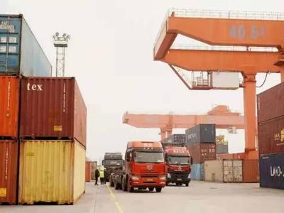 国家统计局:7月份货物进出口总额同比下降8.3%